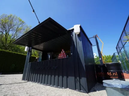 DURABLE 4×2 XL METER SHIPPING CONTAINER BAR – BLACK RAL 9005 WITH FOLDING CANOPY